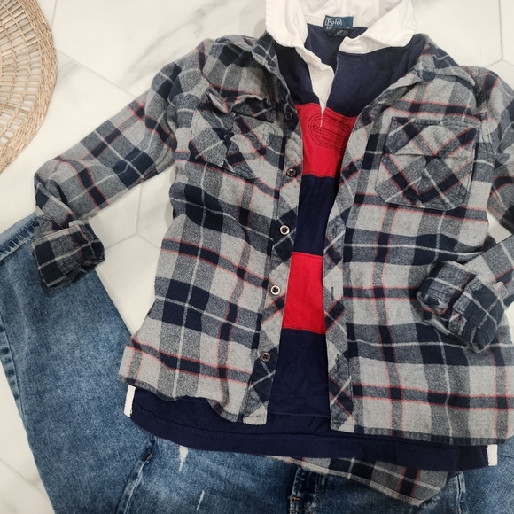 Boys size 8-10, [art class ] gray,blue long sleeve plaid button up flannel shirt - Picture 6 of 16